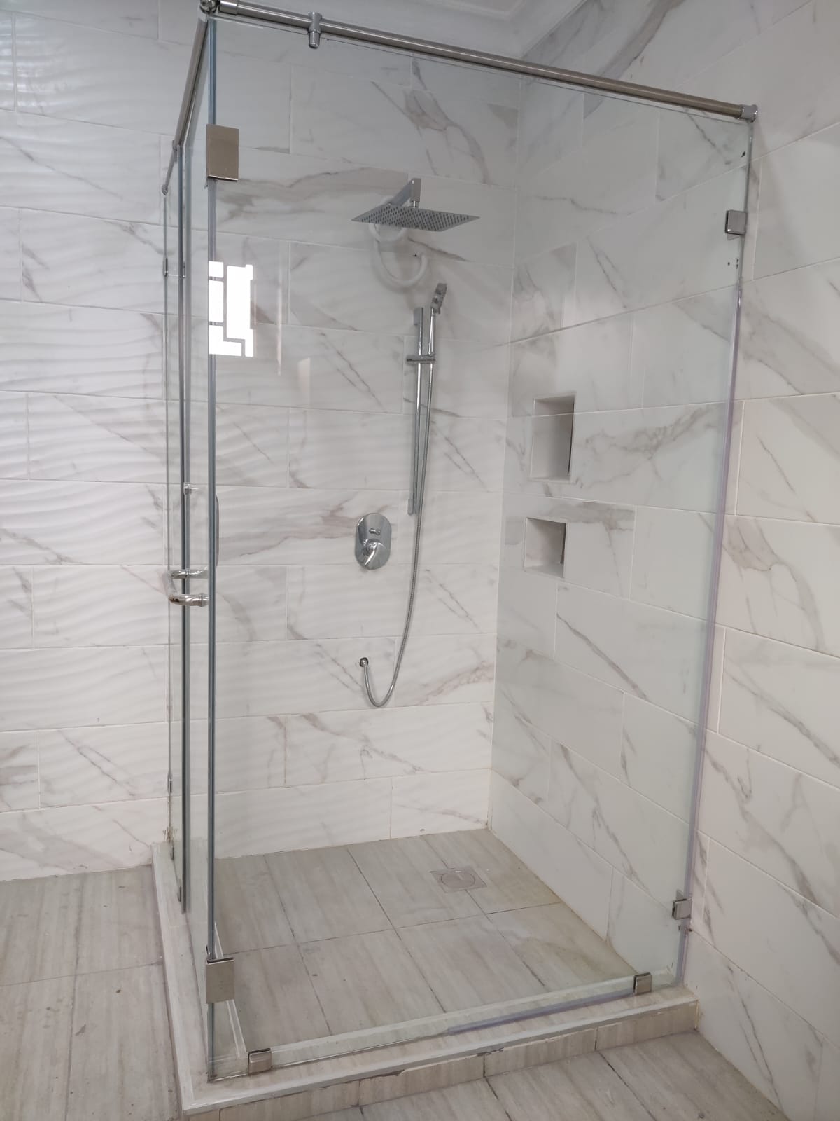 Shower Screens & Cubicles project 4